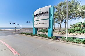 Beachside Biloxi Club Condo: Balcony w/ Ocean View