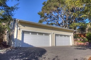 Historic Petaluma Vacation Rental on 1860s Farm!