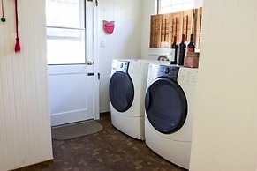 Historic Petaluma Vacation Rental on 1860s Farm!