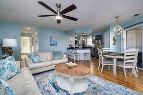 < 1 Mi to Ocean: North Myrtle Beach Condo