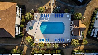 < 1 Mi to Ocean: North Myrtle Beach Condo