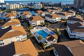 < 1 Mi to Ocean: North Myrtle Beach Condo