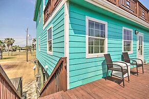 1/2 Mi to Sand: Surfside Beach Retreat!