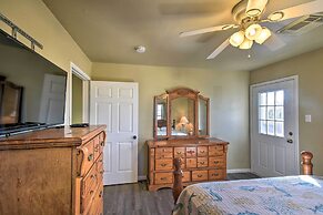 1/2 Mi to Sand: Surfside Beach Retreat!