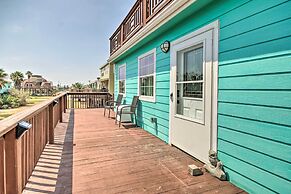 1/2 Mi to Sand: Surfside Beach Retreat!