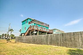 1/2 Mi to Sand: Surfside Beach Retreat!