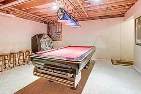 4-season Home: Fireplace & Fire Pit in Barnstead