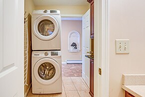 4-season Home: Fireplace & Fire Pit in Barnstead