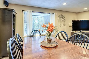 Lakefront Home in Barnstead w/ Seasonal Hot Tub