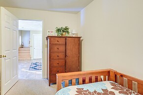 4-season Home: Fireplace & Fire Pit in Barnstead