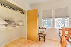 Seabrook Getaway w/ Balconies & Bay Views!