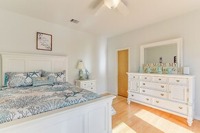 Seabrook Getaway w/ Balconies & Bay Views!