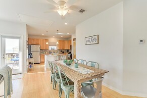 Seabrook Getaway w/ Balconies & Bay Views!