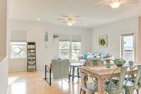 Seabrook Getaway w/ Balconies & Bay Views!
