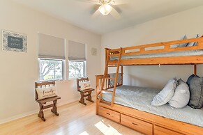 Seabrook Getaway w/ Balconies & Bay Views!