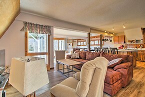 Condo w/ Hot Tub, 5 Mi to Cranmore Mountain!