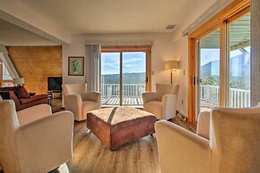 Condo w/ Hot Tub, 5 Mi to Cranmore Mountain!