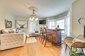 Family-friendly Glens Falls Home w/ Sun Porch