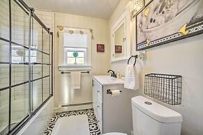 Family-friendly Glens Falls Home w/ Sun Porch