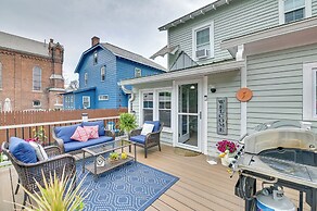 Family-friendly Glens Falls Home w/ Sun Porch