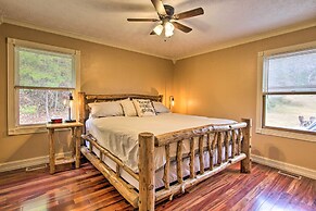 Luxe Cabin w/ Covered Pool + Smoky Mountain Vistas