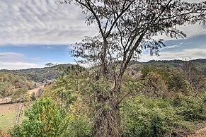 Luxe Cabin w/ Covered Pool + Smoky Mountain Vistas