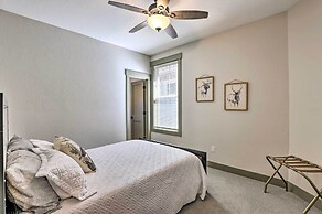 3 Mi to Granby Ranch: Townhome w/ Balcony & Views