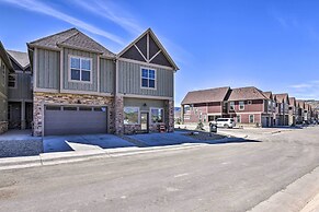 3 Mi to Granby Ranch: Townhome w/ Balcony & Views