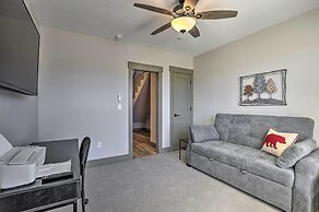 3 Mi to Granby Ranch: Townhome w/ Balcony & Views