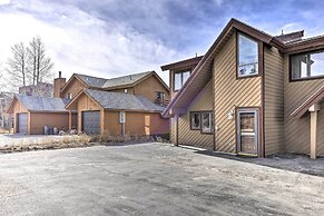Sunny Alpine Escape w/ Hot Tub + Mountain Vistas!