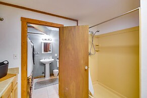 Creekside Cabin: Easy Access to I-70 & Slopes!