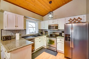 Creekside Cabin: Easy Access to I-70 & Slopes!