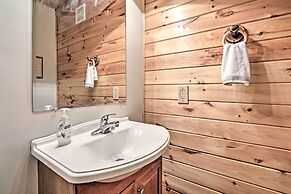 Quiet Cabin w/ Hot Tub ~ 15 Mi to State Parks!