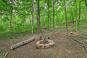 Quiet Cabin w/ Hot Tub ~ 15 Mi to State Parks!
