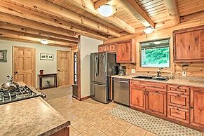 Quiet Cabin w/ Hot Tub ~ 15 Mi to State Parks!
