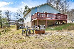 Family House w/ Game Room, Deck & Hot Tub!