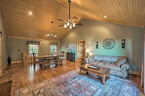 Deck & Mtn Views: Blue Ridge Cabin Near Hiking