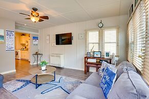 Steps to Beach & Bites: Catalina Island Retreat!