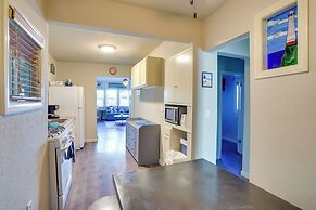 Steps to Beach & Bites: Catalina Island Retreat!