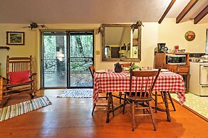 Serene Creekside Cottage Near Mount Pisgah!