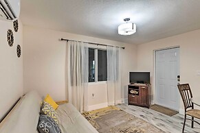 Inviting Apartment < 2 Mi to Riviera Beach!