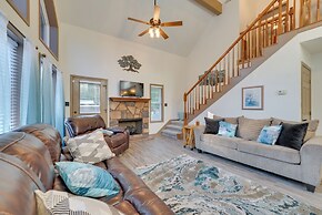 Fisherman's Paradise With Fire Pit & Lake Access!