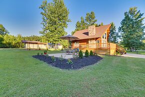 Fisherman's Paradise With Fire Pit & Lake Access!
