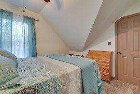 Fisherman's Paradise With Fire Pit & Lake Access!
