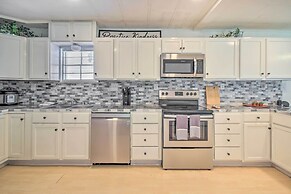 Waterfront Onalaska Retreat w/ Private Dock!