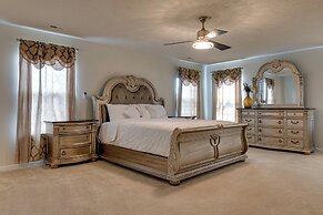 Spacious Home w/ Fireplace - Near Golf!