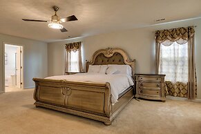 Spacious Home w/ Fireplace - Near Golf!