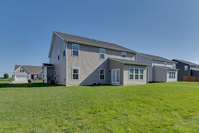 Spacious Home w/ Fireplace - Near Golf!