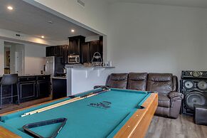 Spacious Home w/ Fireplace - Near Golf!