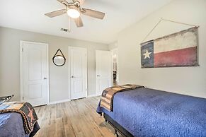 Fredericksburg Home w/ Hot Tub - 1 Mi to Dtwn